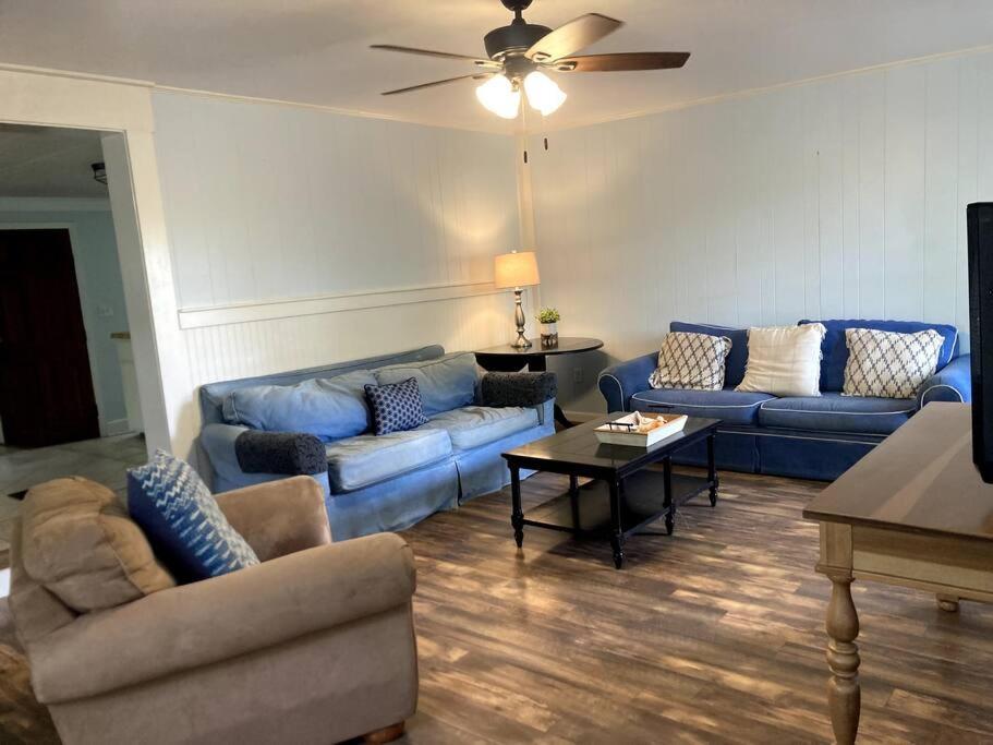 Tucked Away Newly Renovated 2 Bedroom/ 1 Bath Sleeps 8 Beaufort Luaran gambar